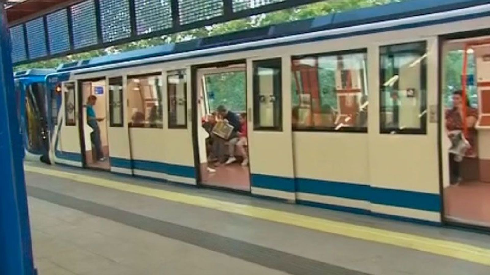 Los maquinistas de Metro comienzan este lunes paros hasta el viernes día 22