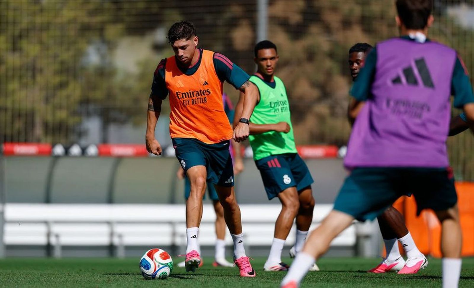 La incorporación de Valverde, principal novedad en los entrenamientos del Real Madrid