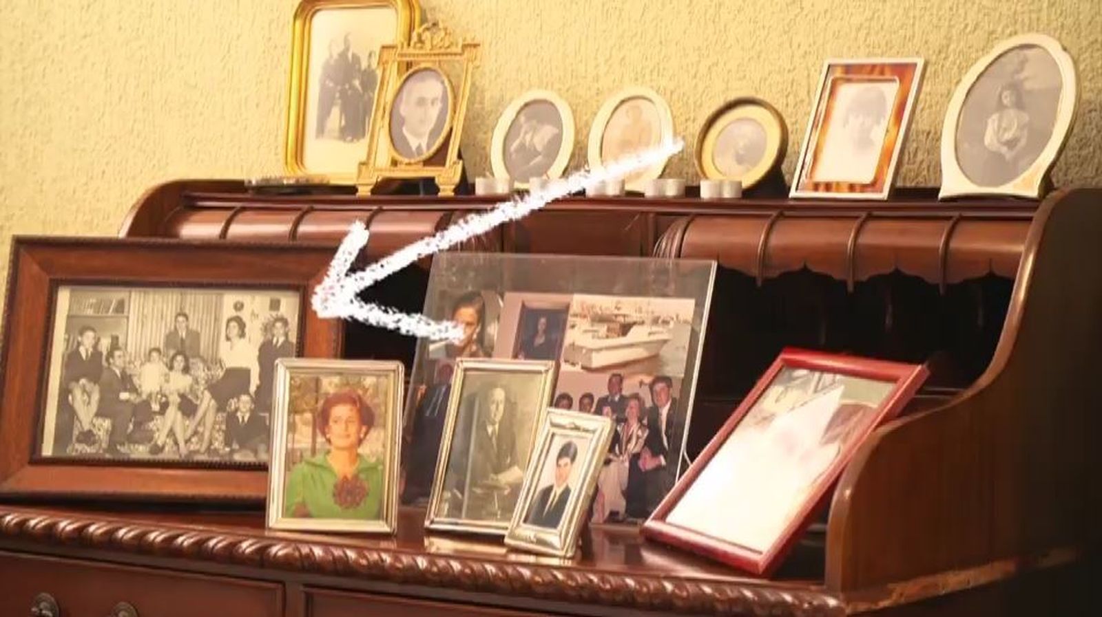 Las fotografías y recuerdos salpican todas las estancias de la casa.