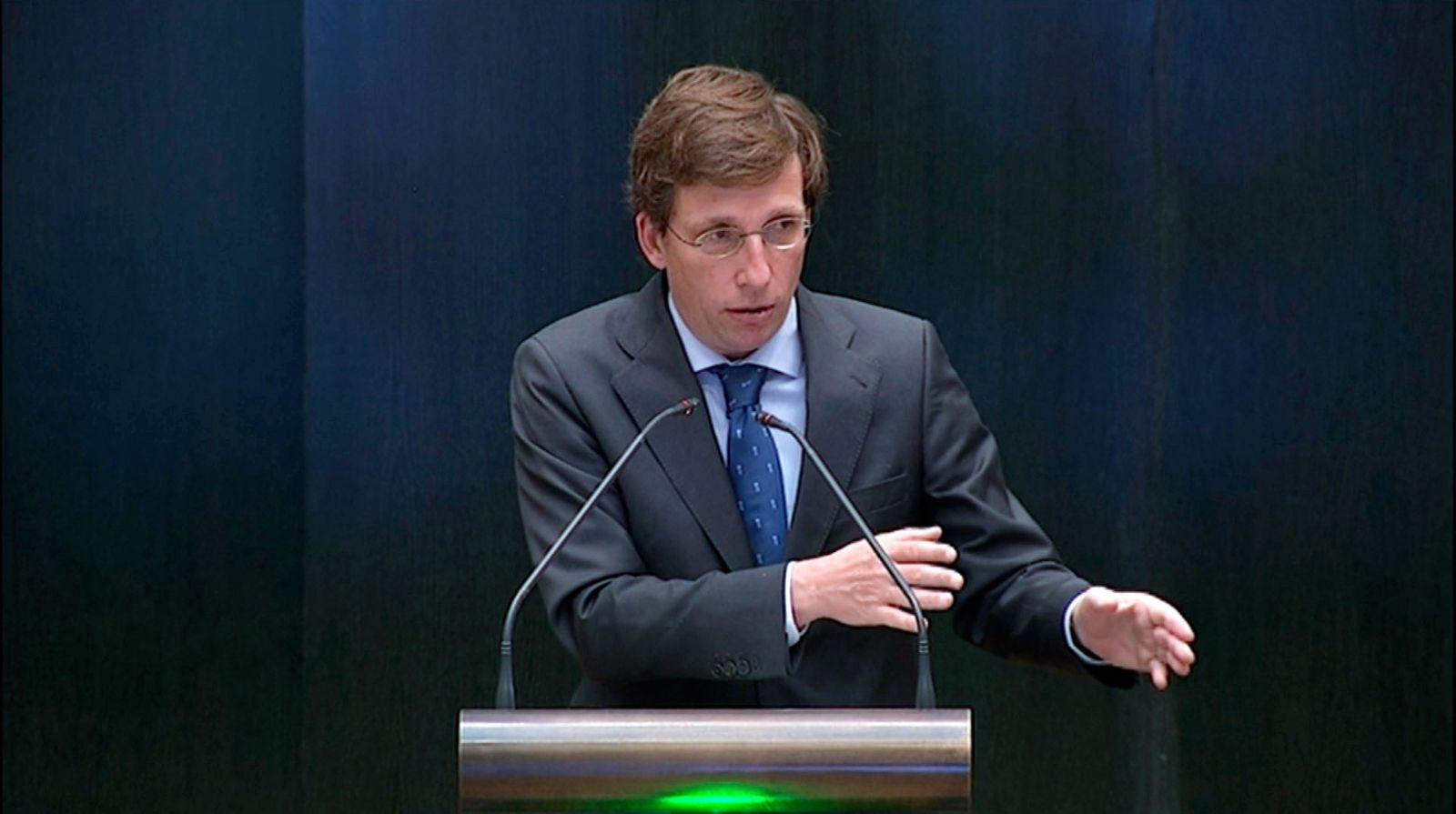 Almeida habla de la crisis del PP en el Pleno del Ayuntamiento de Madrid