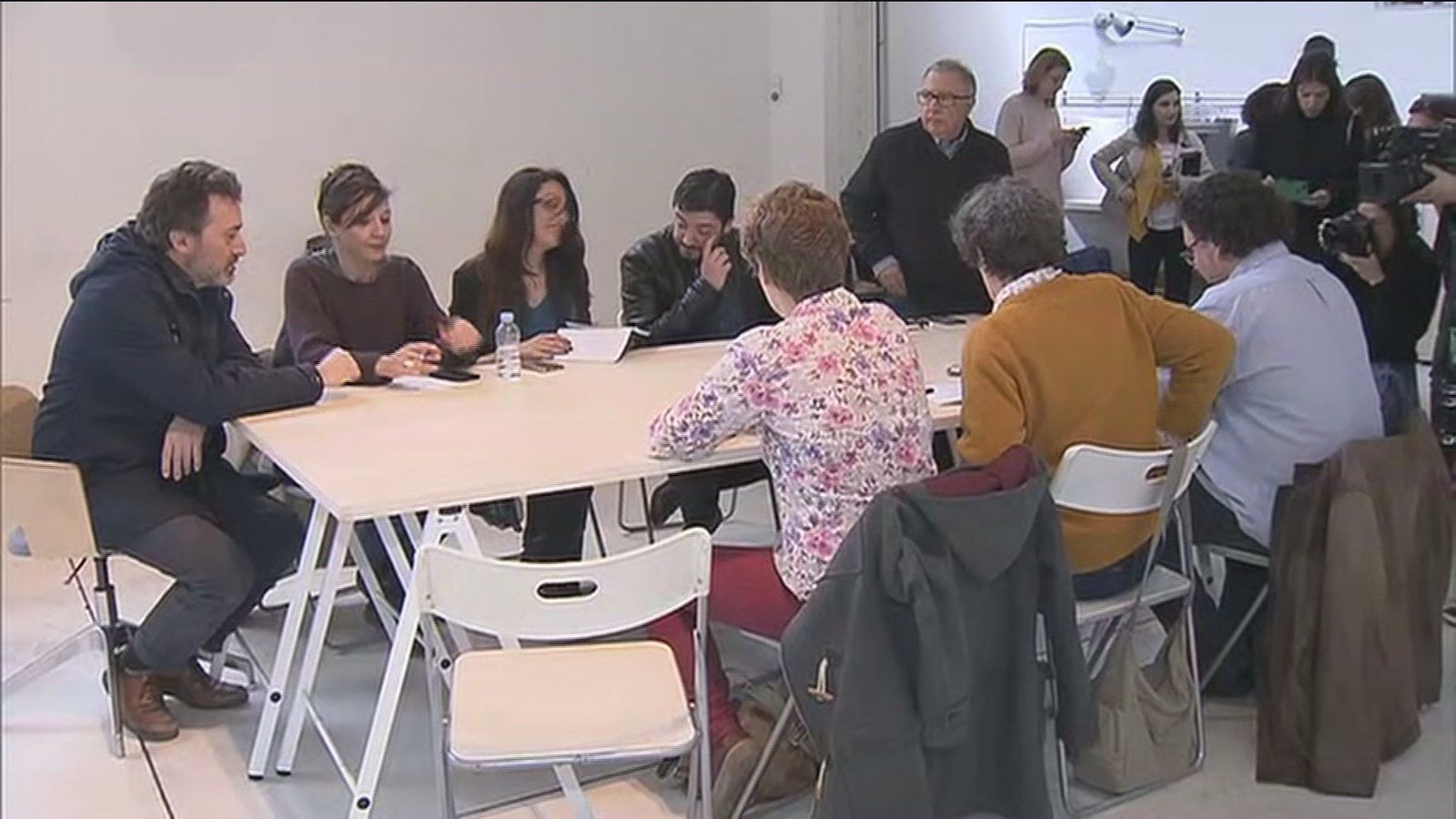 Izquierda Unida, anticapitalistas y Podemos buscan el acuerdo
