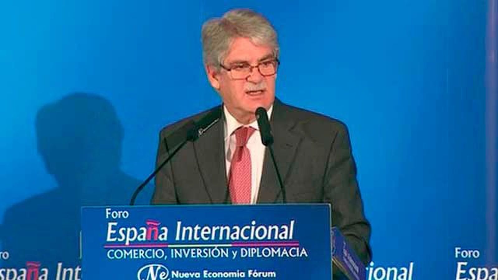Dastis sobre Trump: "No es tiempo de discrepancias, sino de lo que nos une"