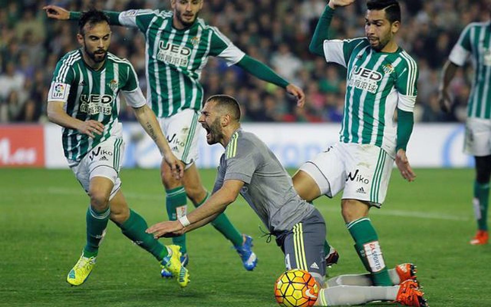 1-1. El Real Madrid no puede con el Betis en el Villamarín