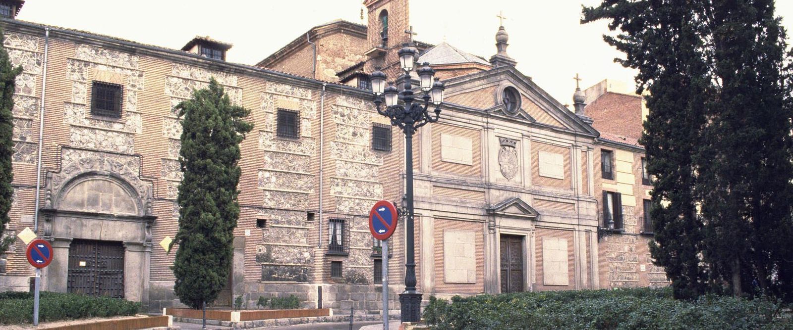 Exterior del monasterio de las Descalzas Reales