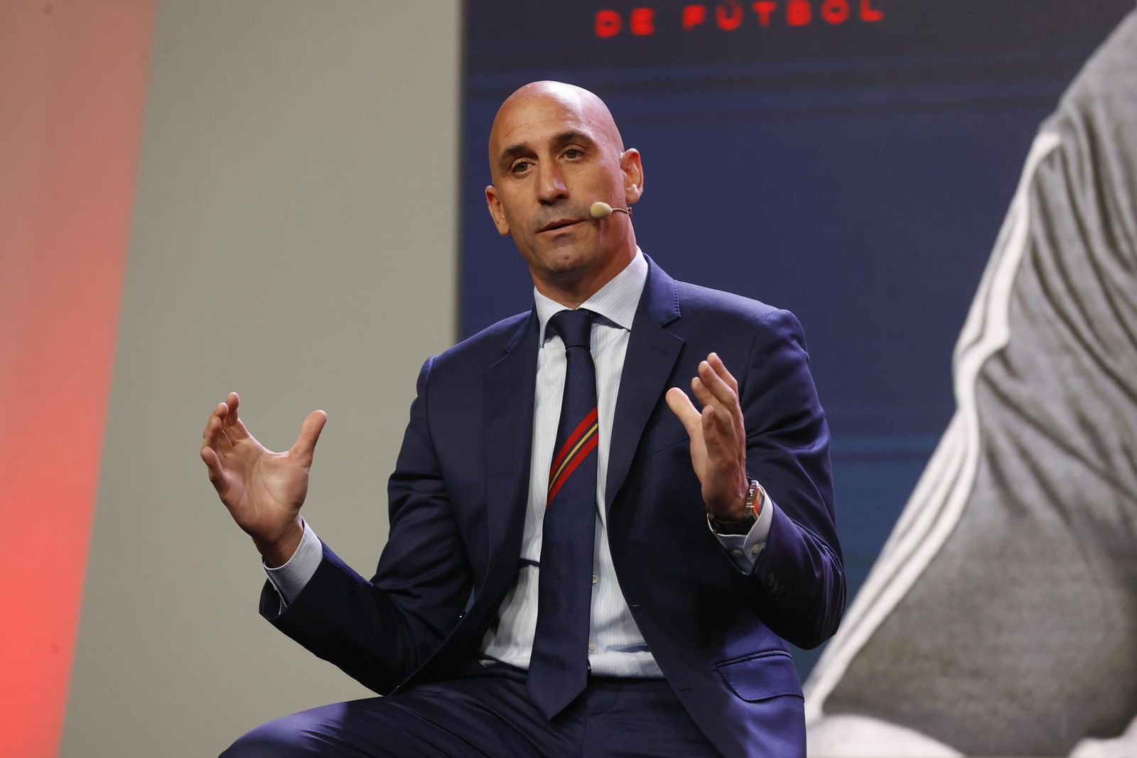Rubiales despeja dudas: "La relación con Luis Enrique es magnífica"