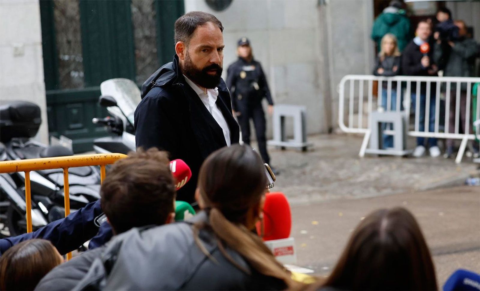 La Ejecutiva Federal del PSOE cobraba con efectivo y los tickets que presentaba Ábalos no se comprobaban