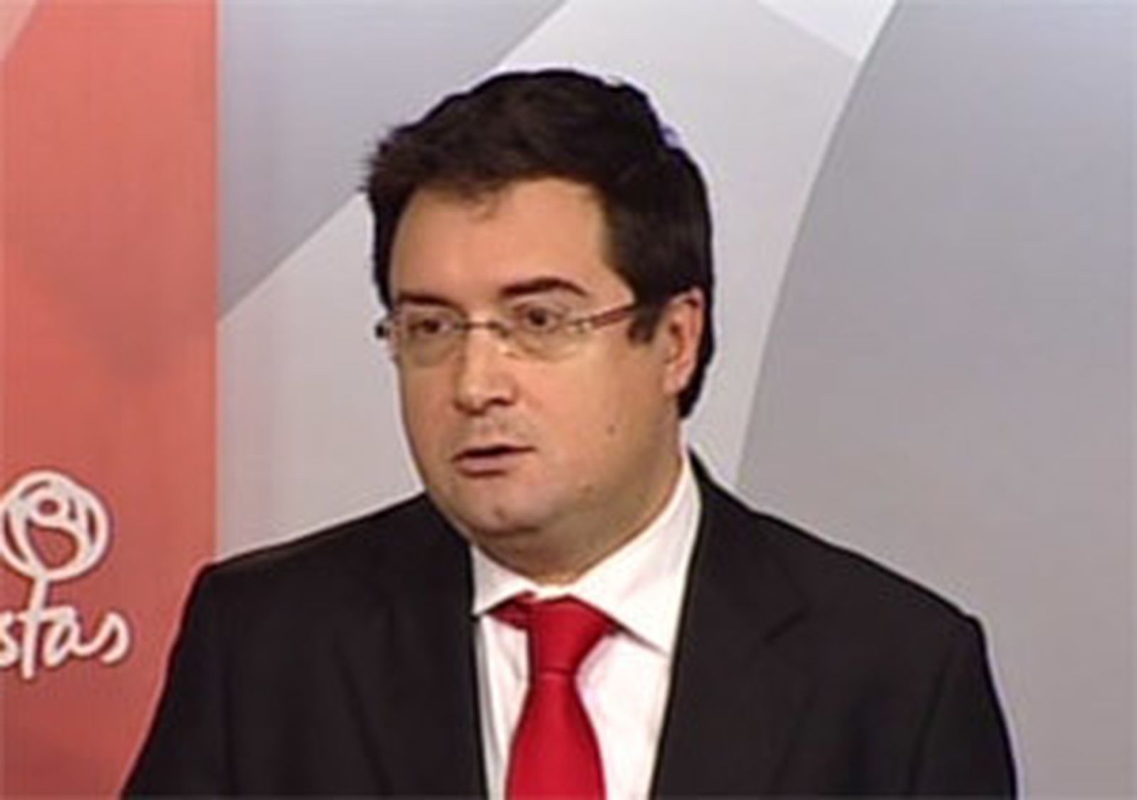 Oscar López