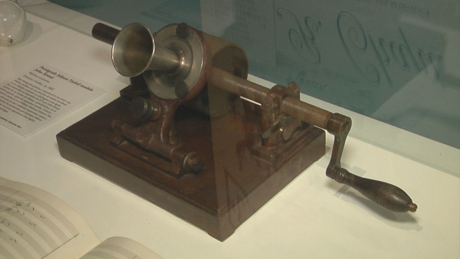 Las 'Máquinas parlantes' que capturaron el sonido por primera vez en la Biblioteca Nacional