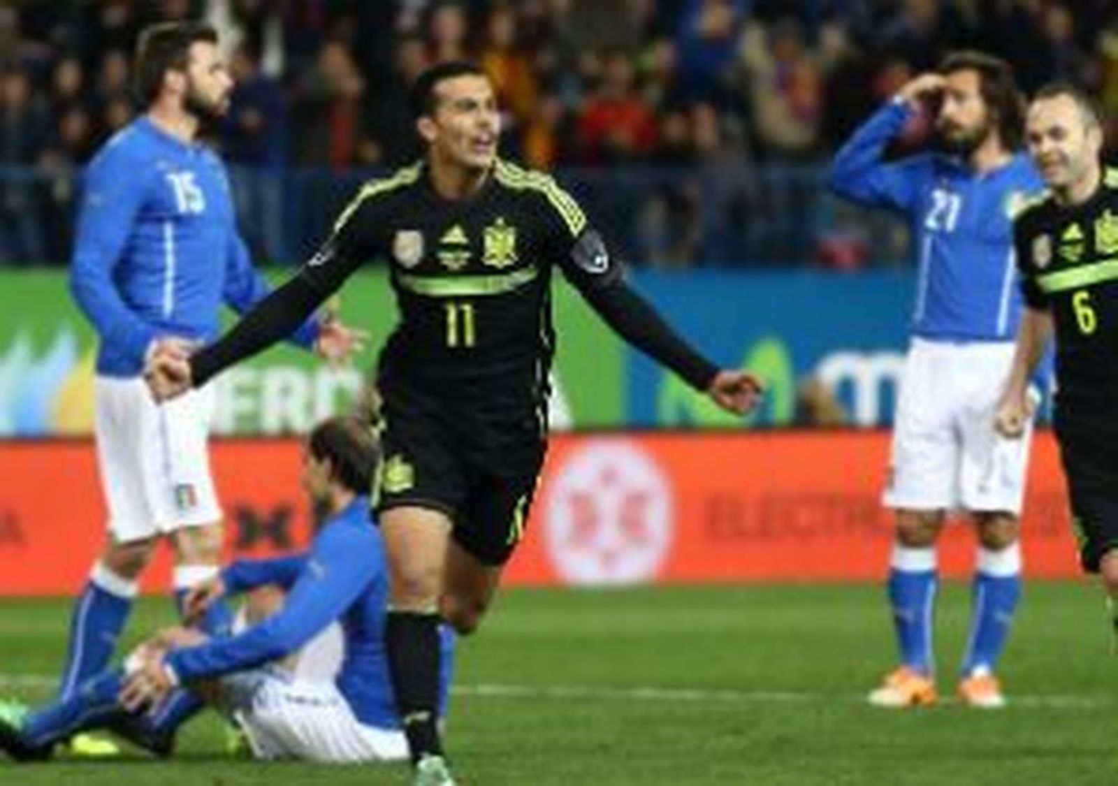 Pedro resta protagonismo en el debut de Diego Costa