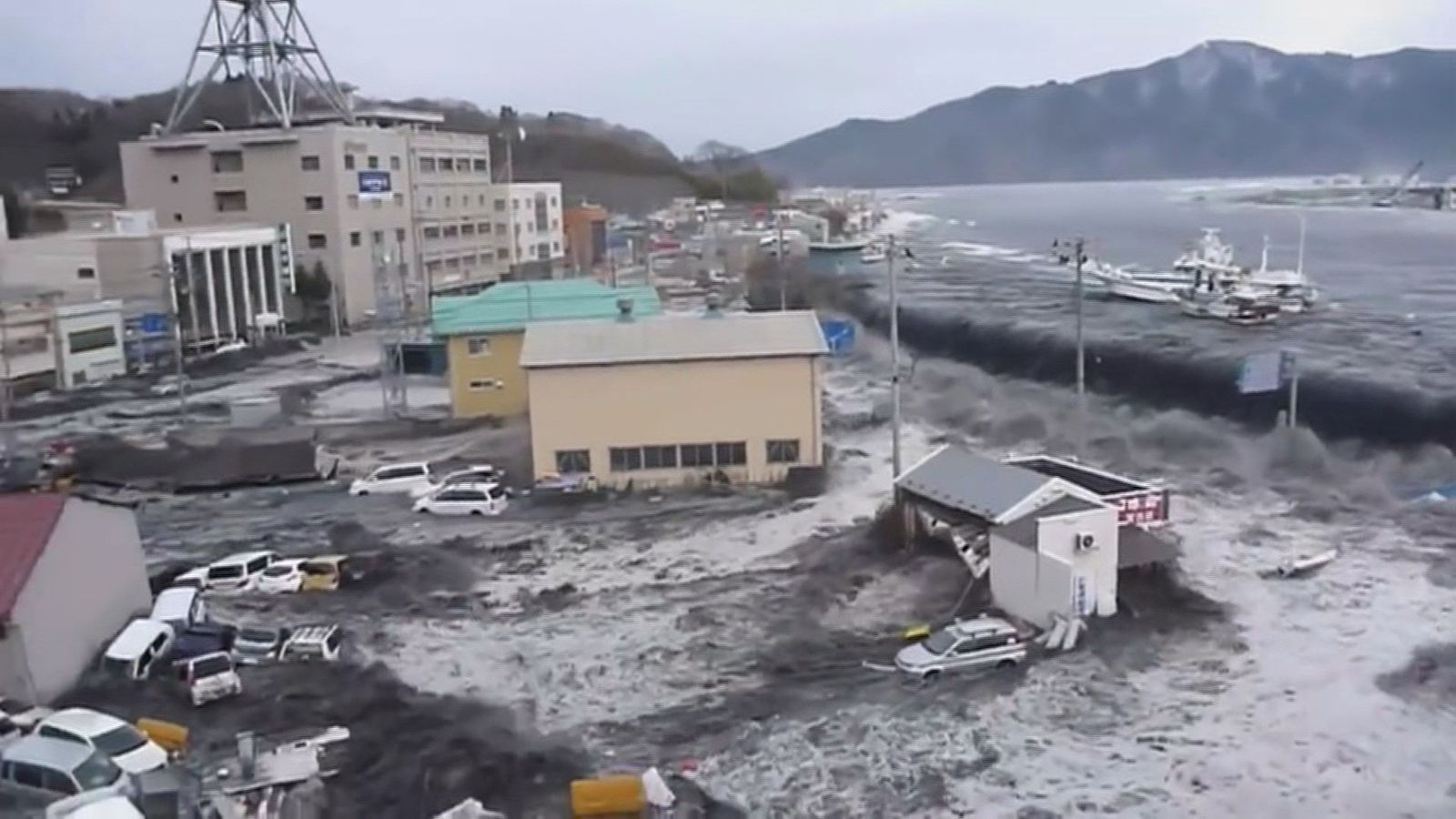 El poder destructor y mortal de los tsunamis