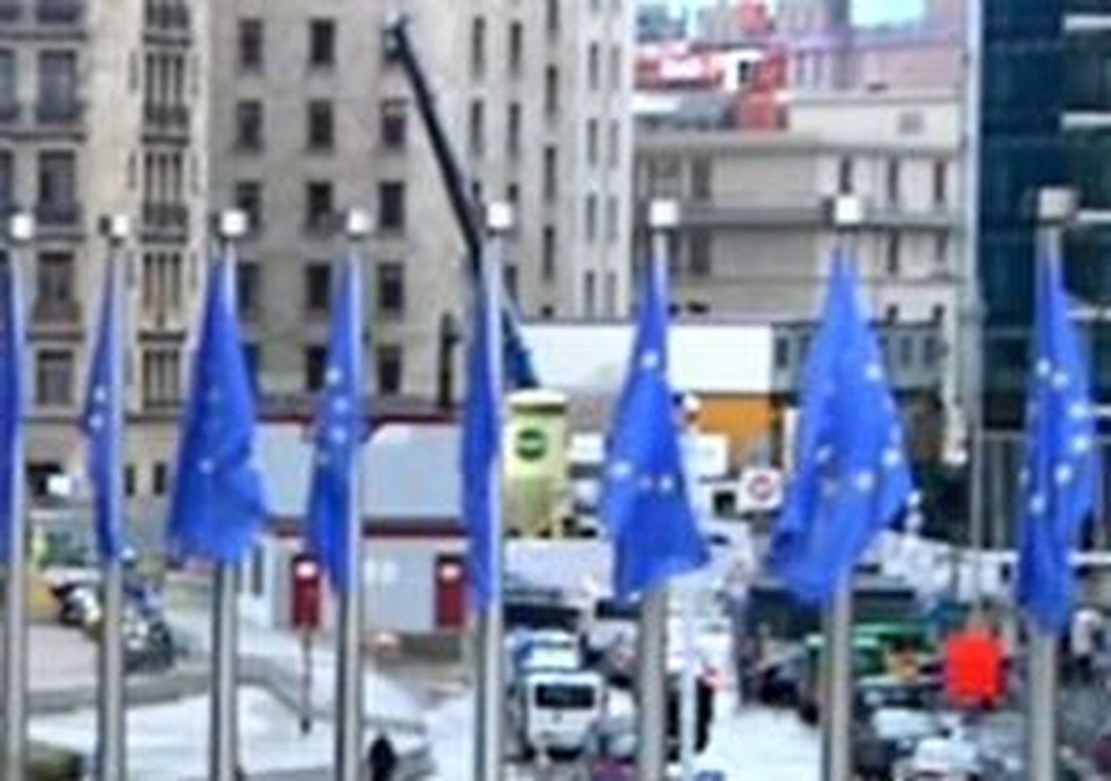 Bruselas pide más subidas de IVA y seguir con la reforma laboral y de pensiones