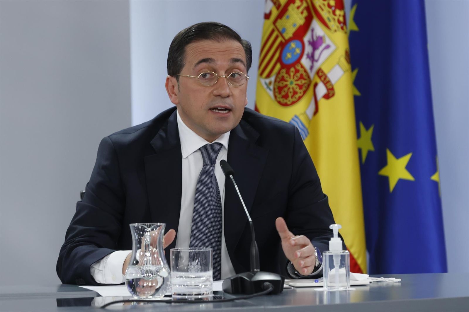 Albares anuncia la expulsión de los diplomáticos rusos de España