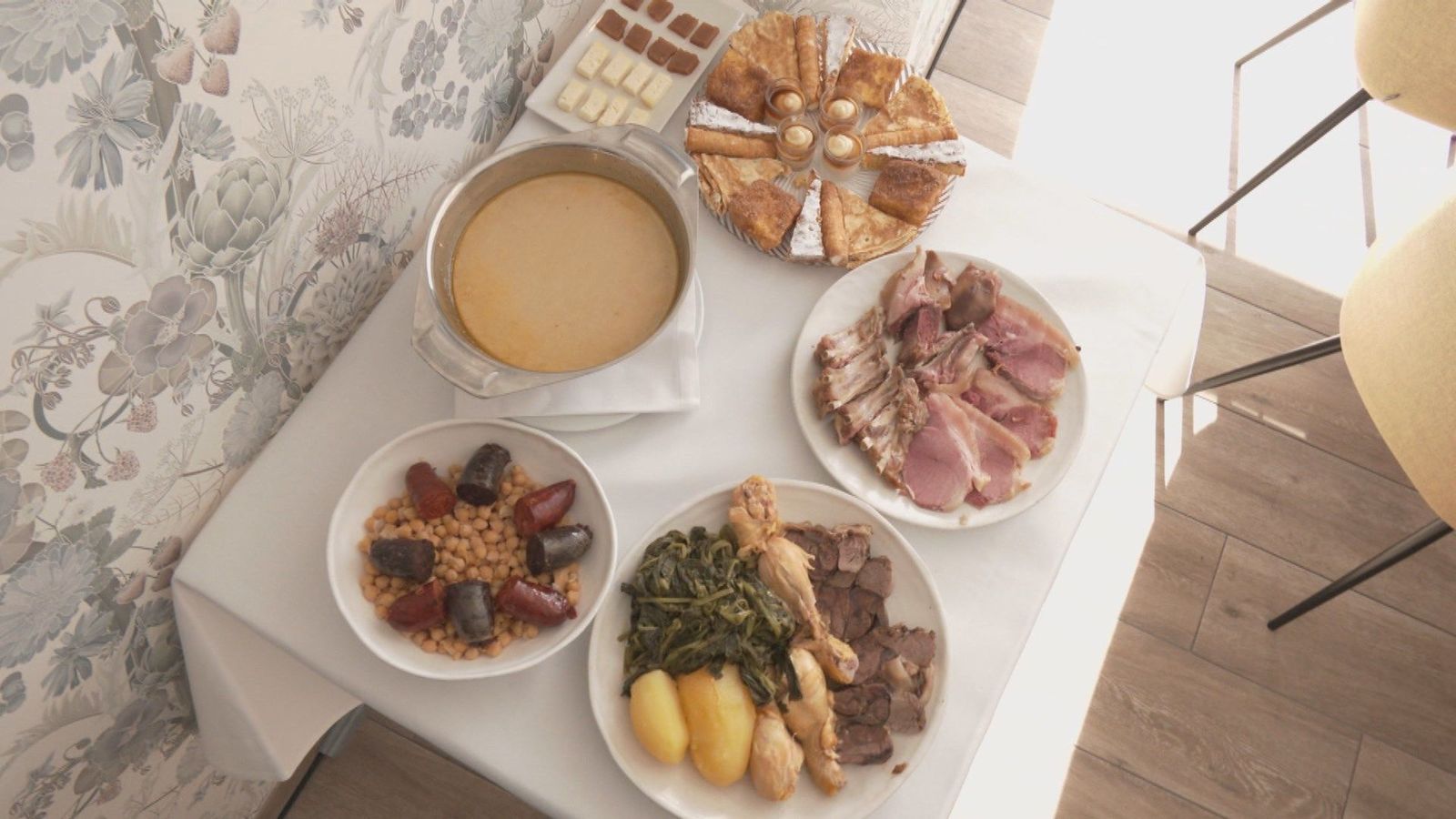 Galicia se sirve en cuatro vuelcos: el ritual del cocido de Lalín en el Centro Gallego de Madrid