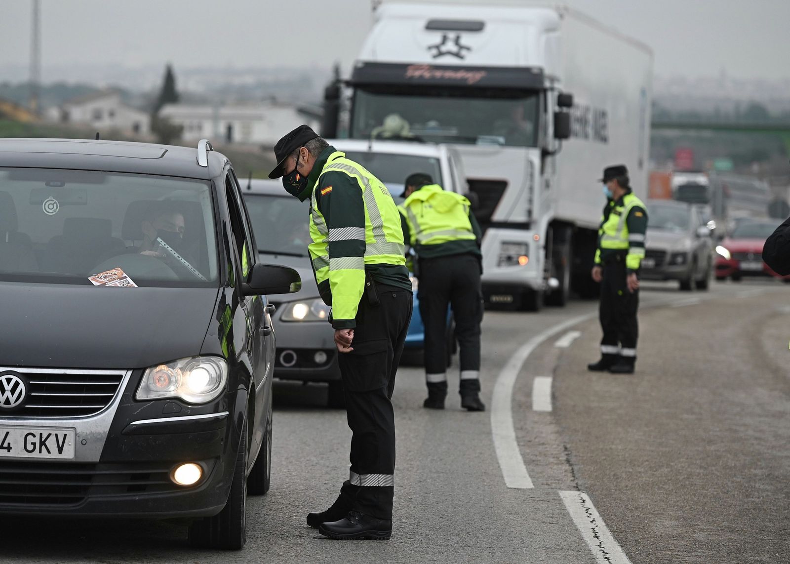 Madrid 'arranca' su Nochebuena con dudas sobre el salvoconducto y con muchos horarios a tener en cuenta