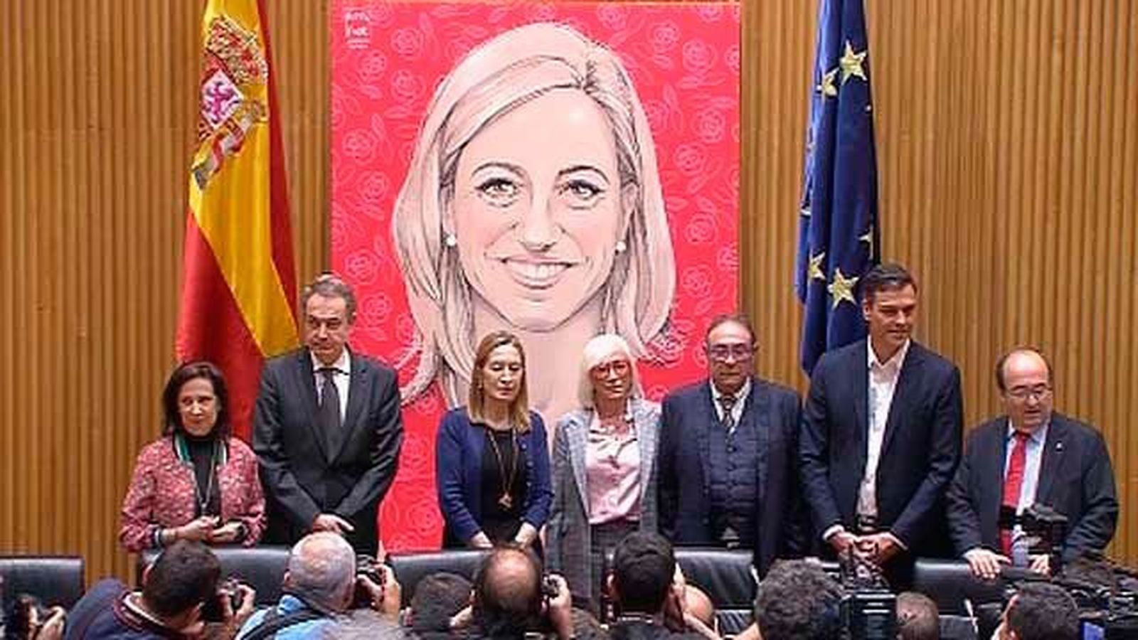 El Congreso rinde homenaje a Carme Chacón y su capacidad de abrir sendas