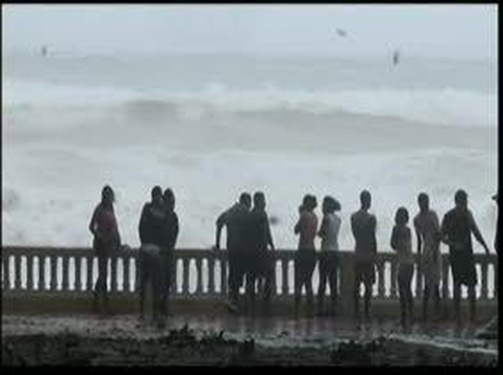 "Isaac" se acerca a Cuba y se mantiene la alerta en Florida