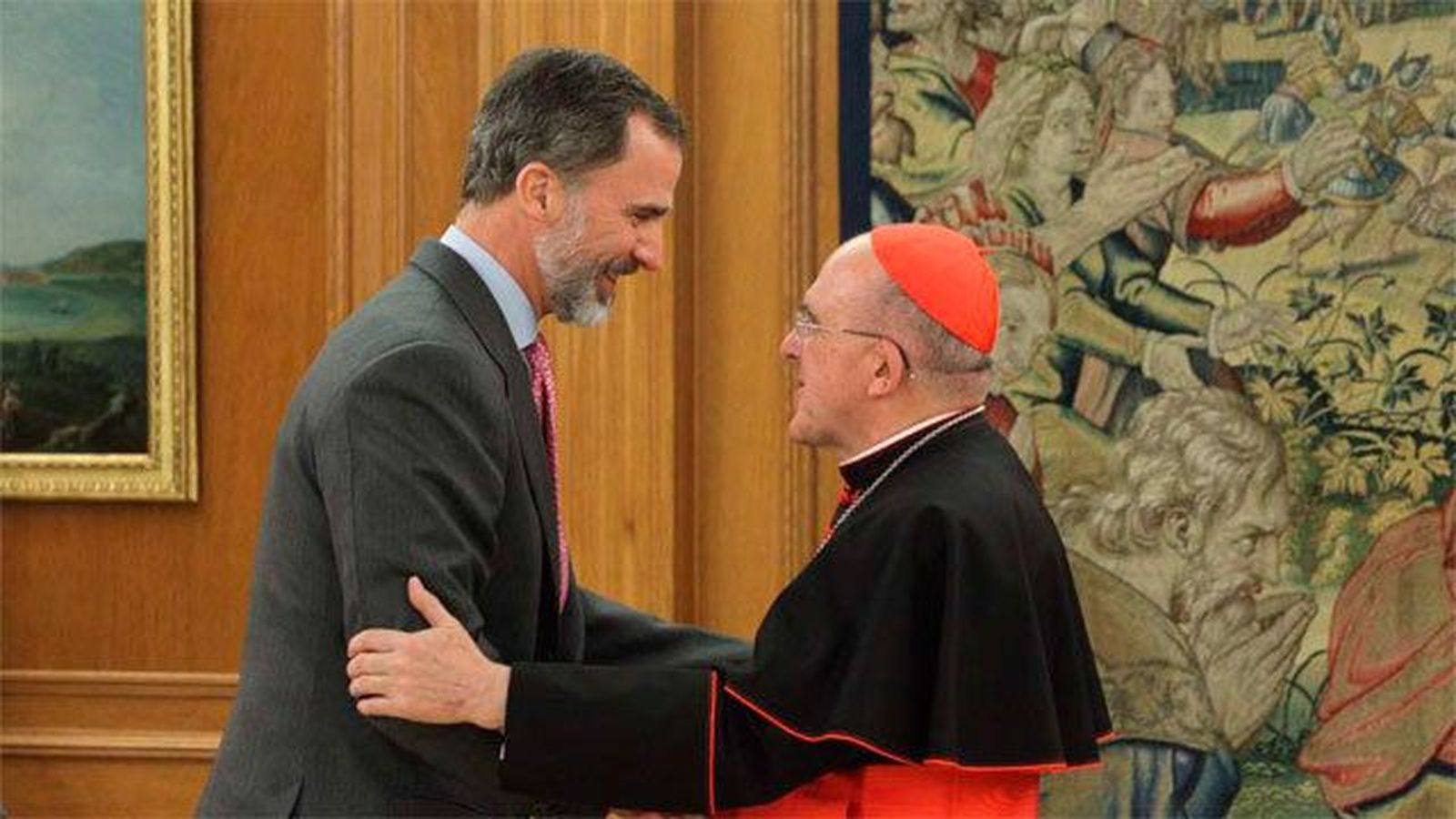 El rey recibe en audiencia al arzobispo de Madrid, Carlos Osoro