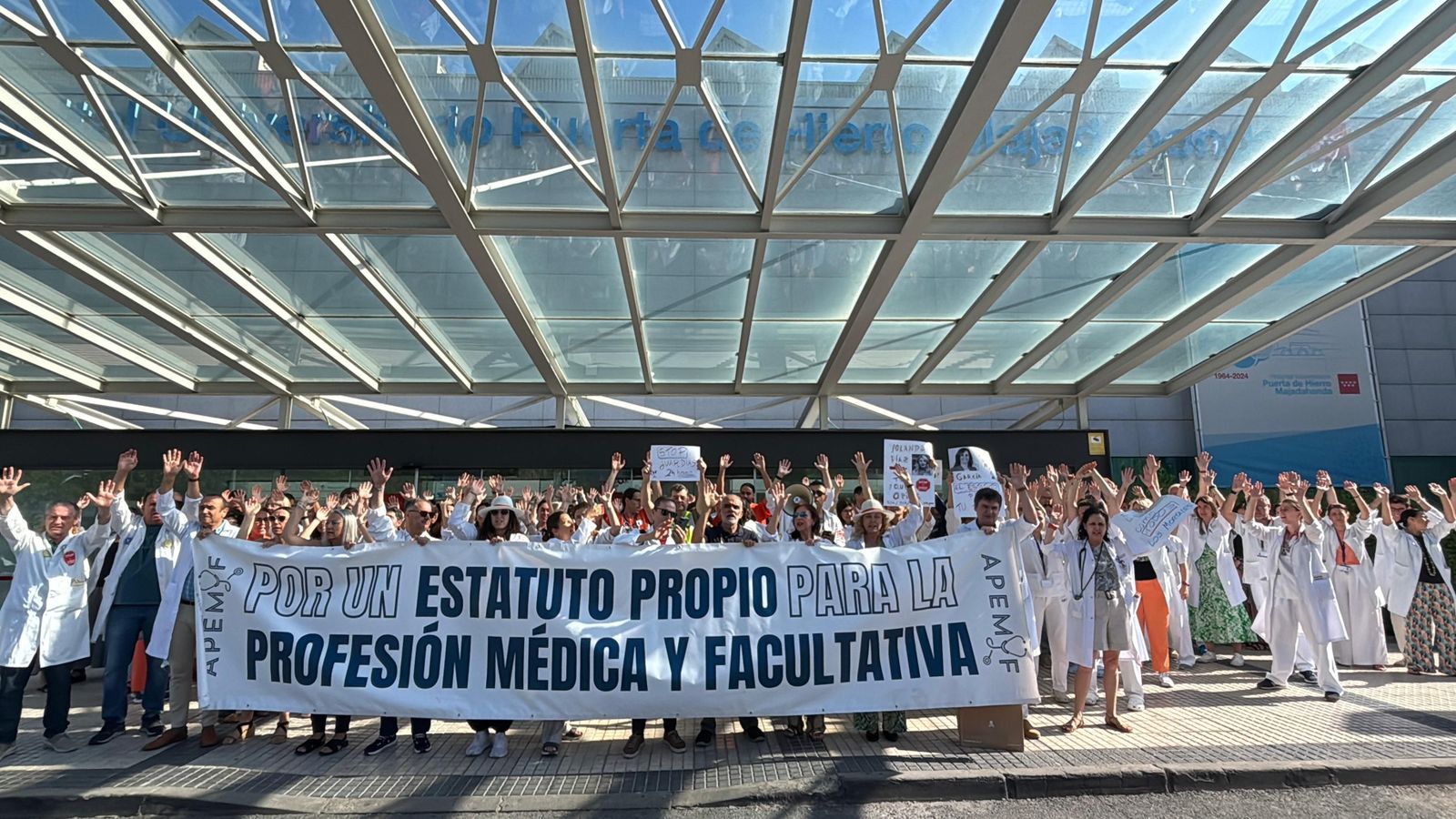 Los médicos madrileños en huelga lamentan la falta de reuniones con la ministra y la consejera de Sanidad