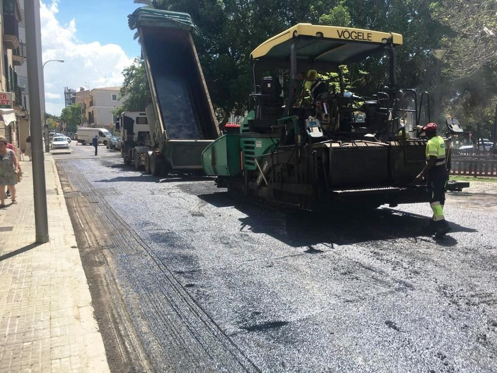 Trabajos de asfaltado durante los meses de calor