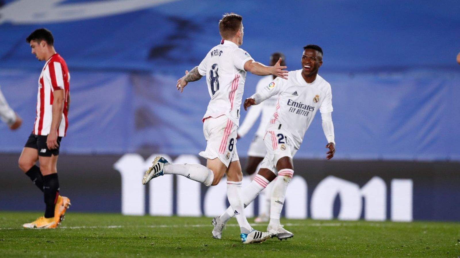 Kroos y Vinicius