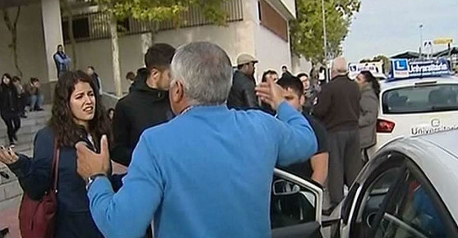 Desarticulan una red liderada por un funcionario de la DGT que  daba permisos ilegalmente