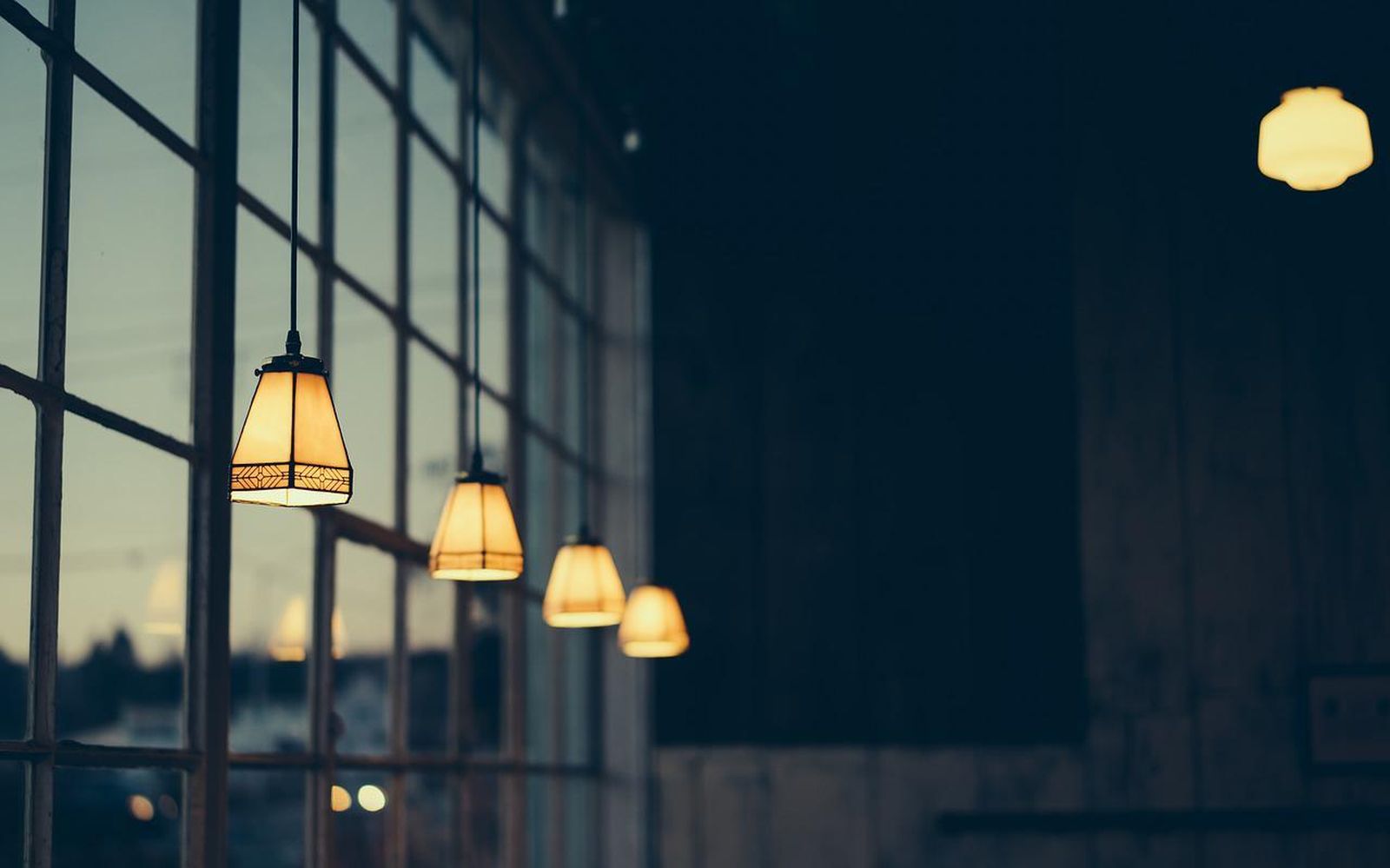 El precio de la luz cae este martes un 2,9%