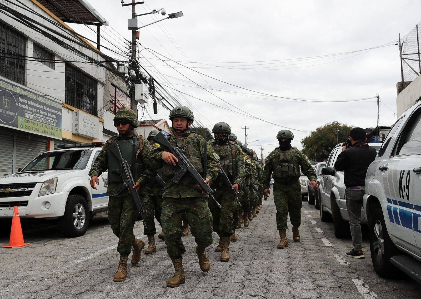 Ecuador decreta un estado de excepción tras motines en seis cárceles