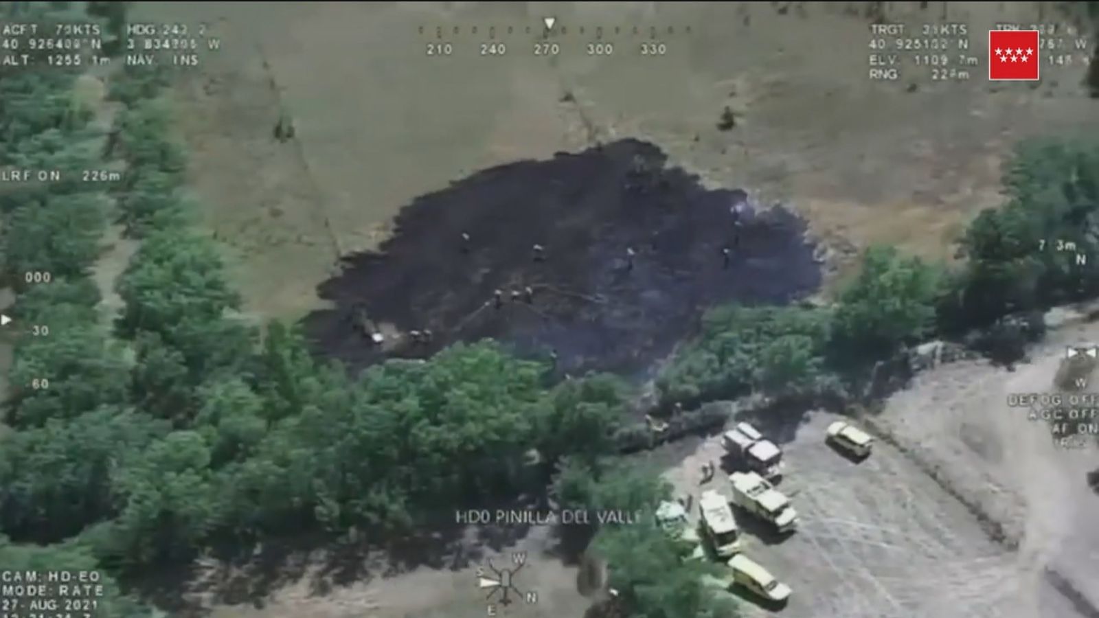 Vista aérea del incendio de pastos en Pinilla del Valle