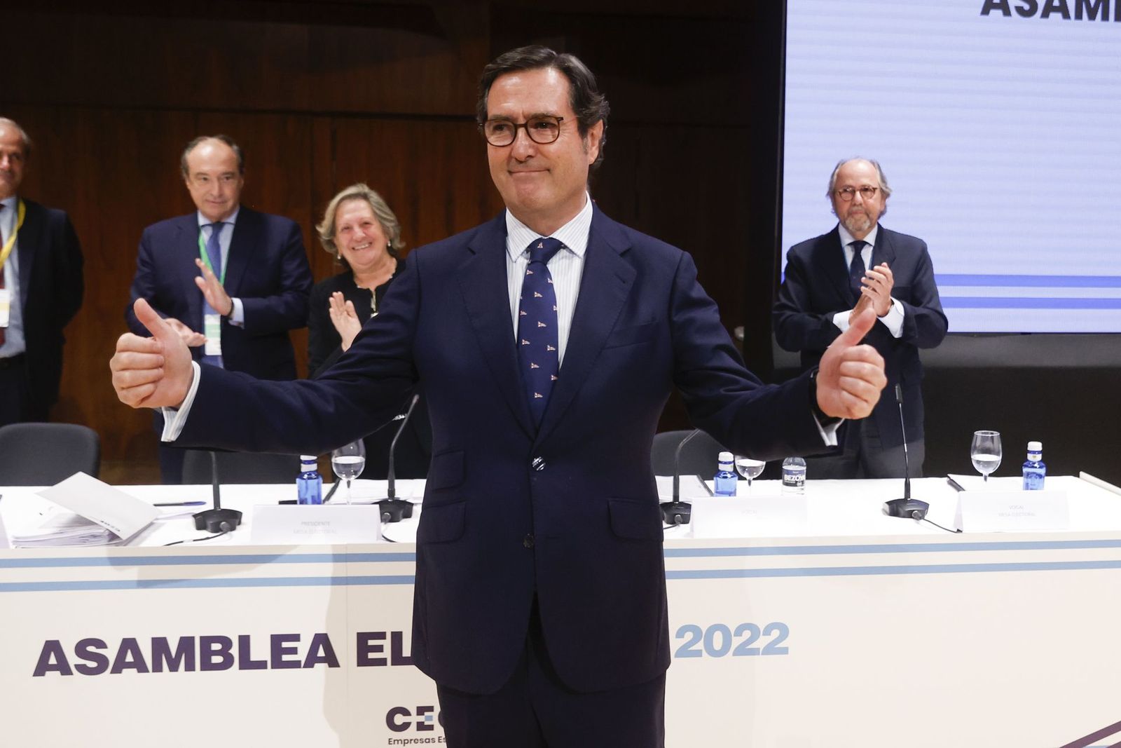Garamendi revalida la presidencia de la CEOE para otros cuatro años más
