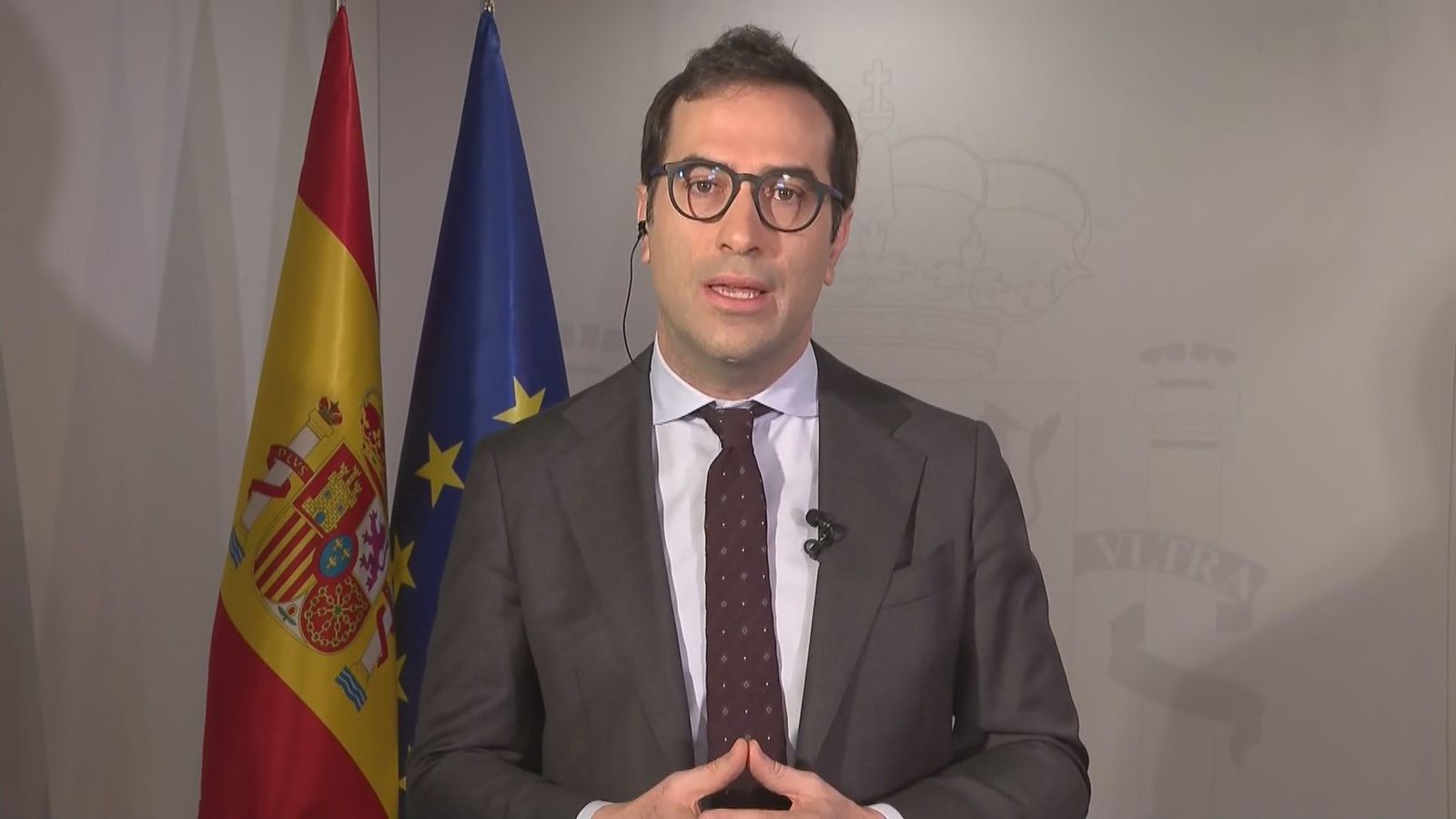 Cuerpo dice que están revisando las previsiones para presentar un "presupuesto aterrizado"