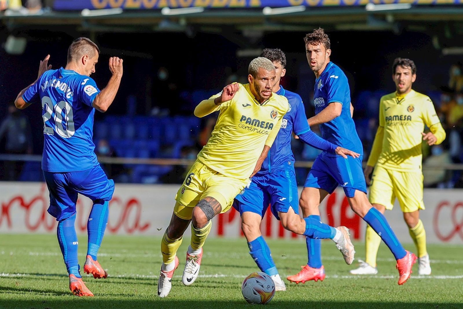 El centrocampista francés del Villarreal, Etienne Capoue