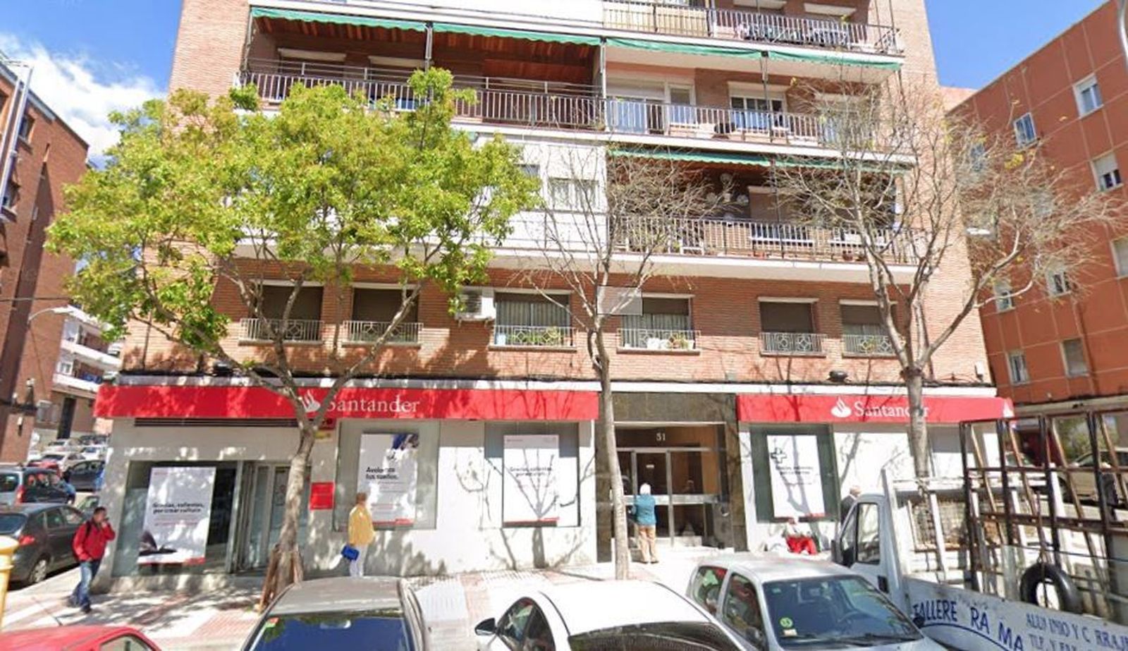 Hallan en Ciudad Lineal el esqueleto momificado de una mujer que llevaba 15 años muerta en su piso