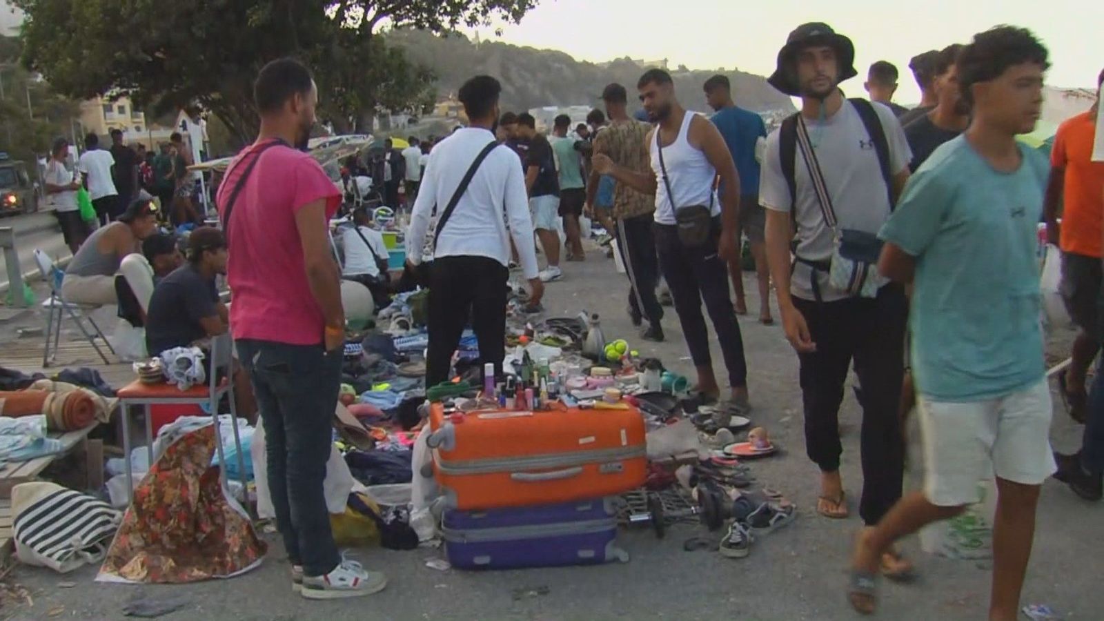 Las playas de Ceuta vuelven a poblarse de inmigrantes tras el último traslado