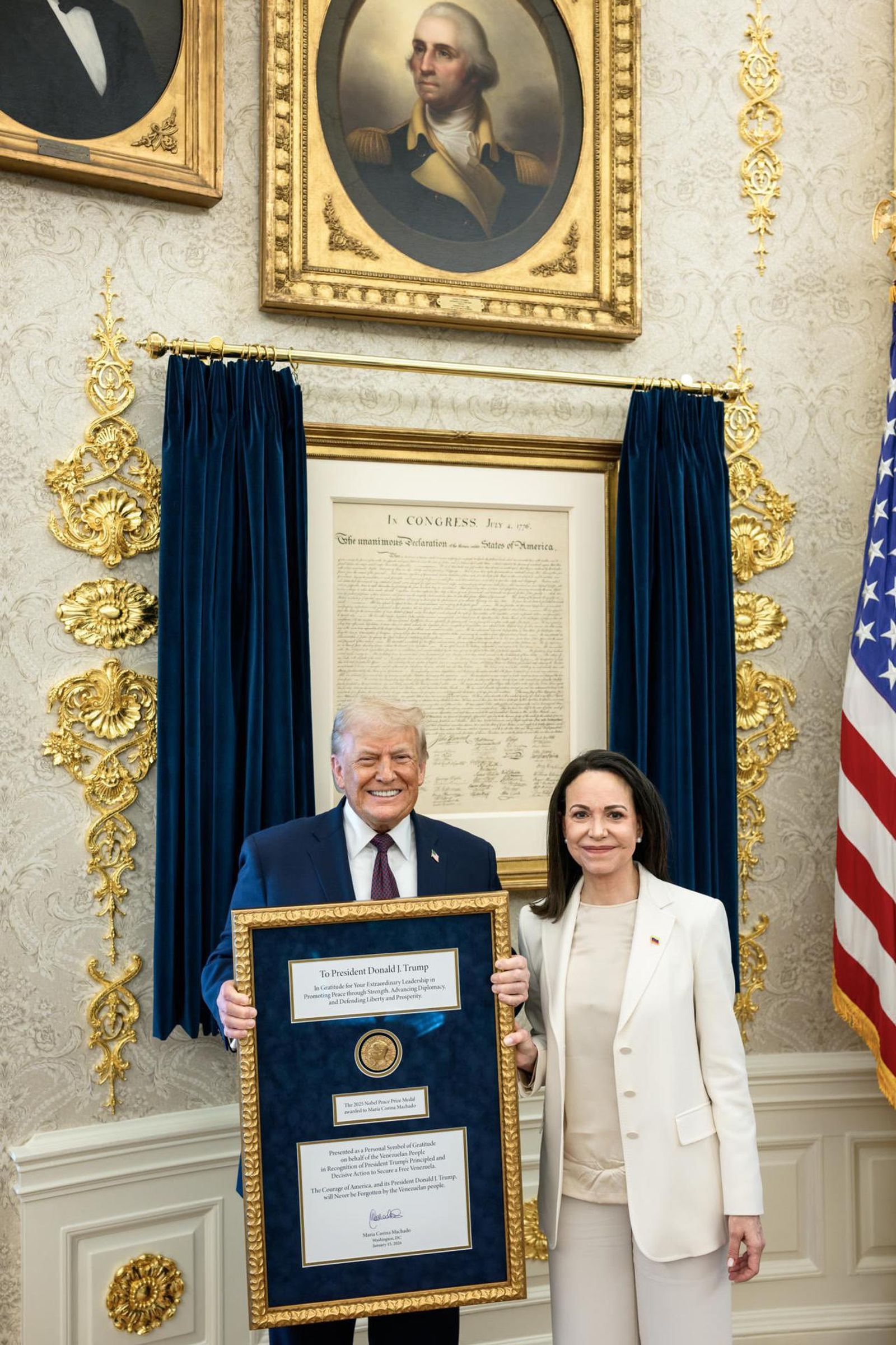 Trump recibe la medalla del Nobel de la Paz de María Corina Machado