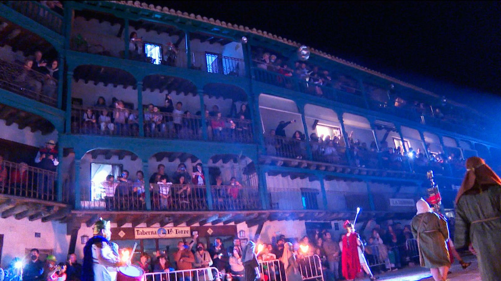 Así se vivió la noche de Pasión en plena Plaza Mayor de Chinchón