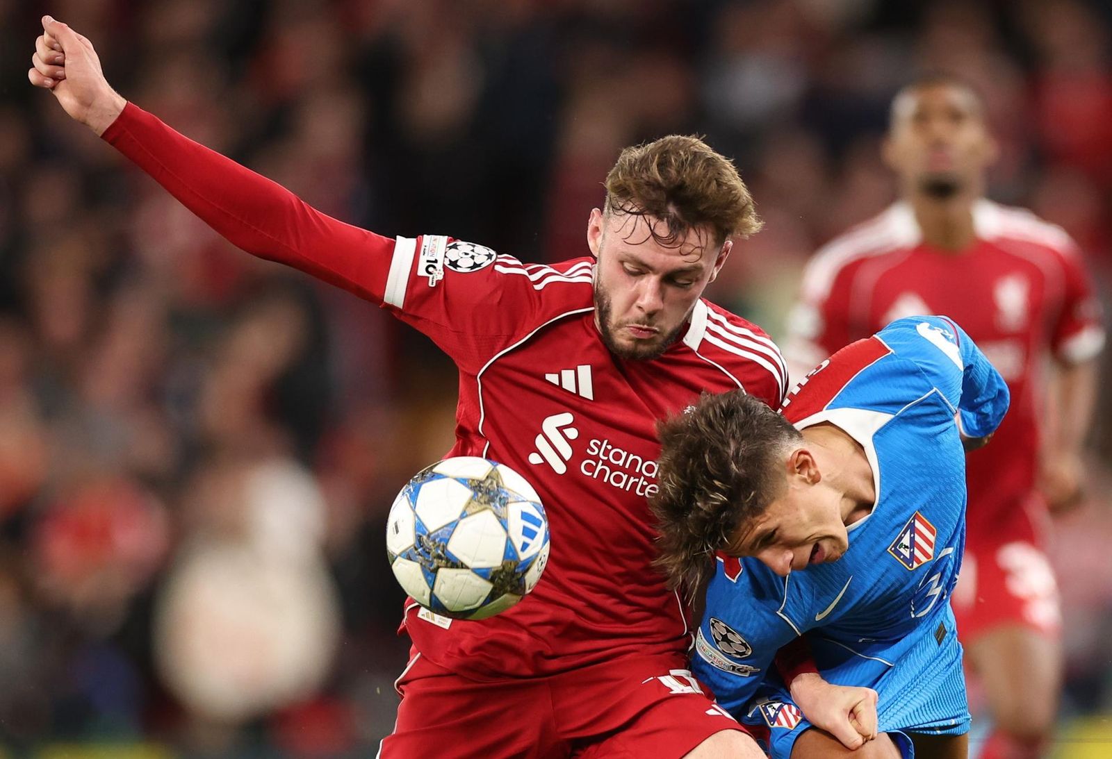 Giuliano Simeone ante el Liverpool