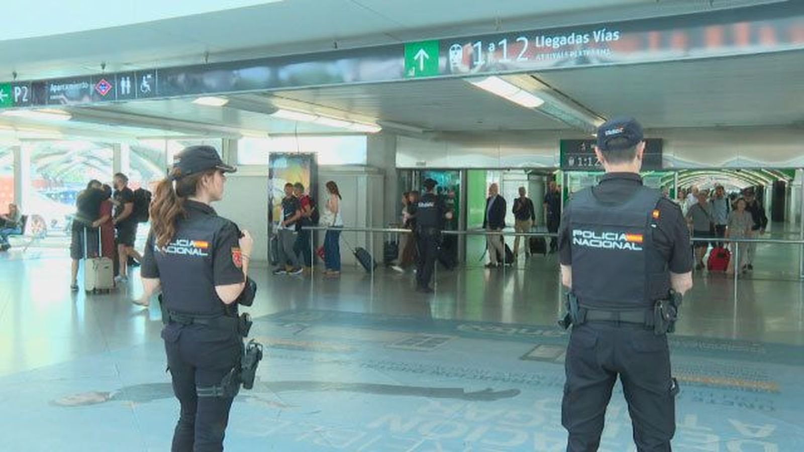 La Brigada Móvil aumenta los controles en vagones y andenes ante la llegada de dos millones de personas