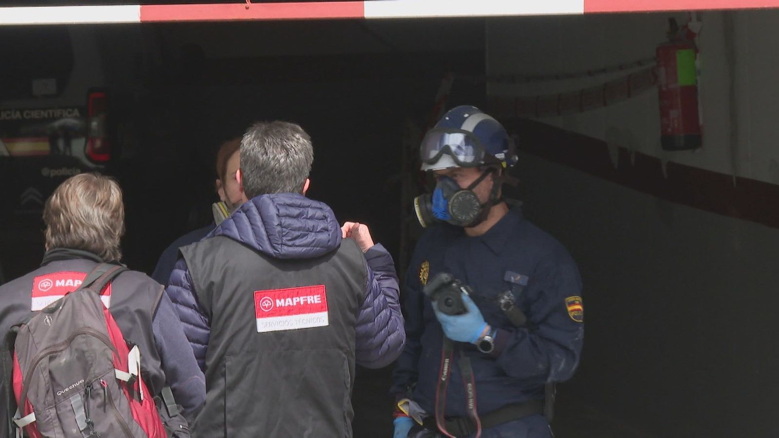 Se investiga el incendio en un garaje de Sanse que ha desplazado de sus casas a 18 familias