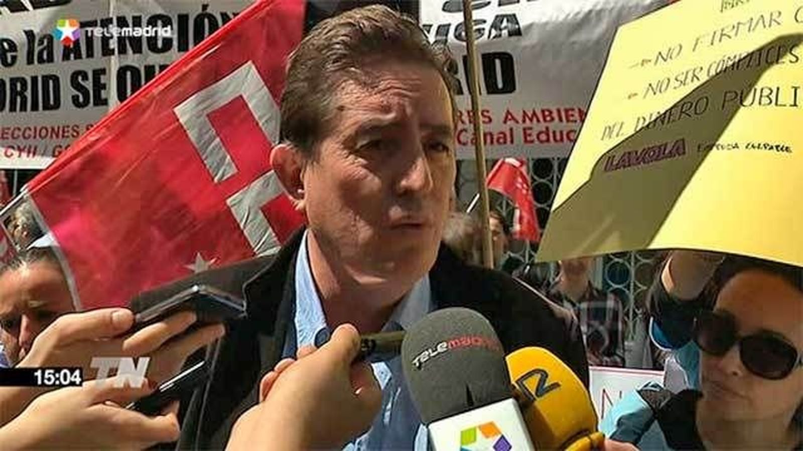 García Montero contra las "privatizaciones y subcontratas del PP"