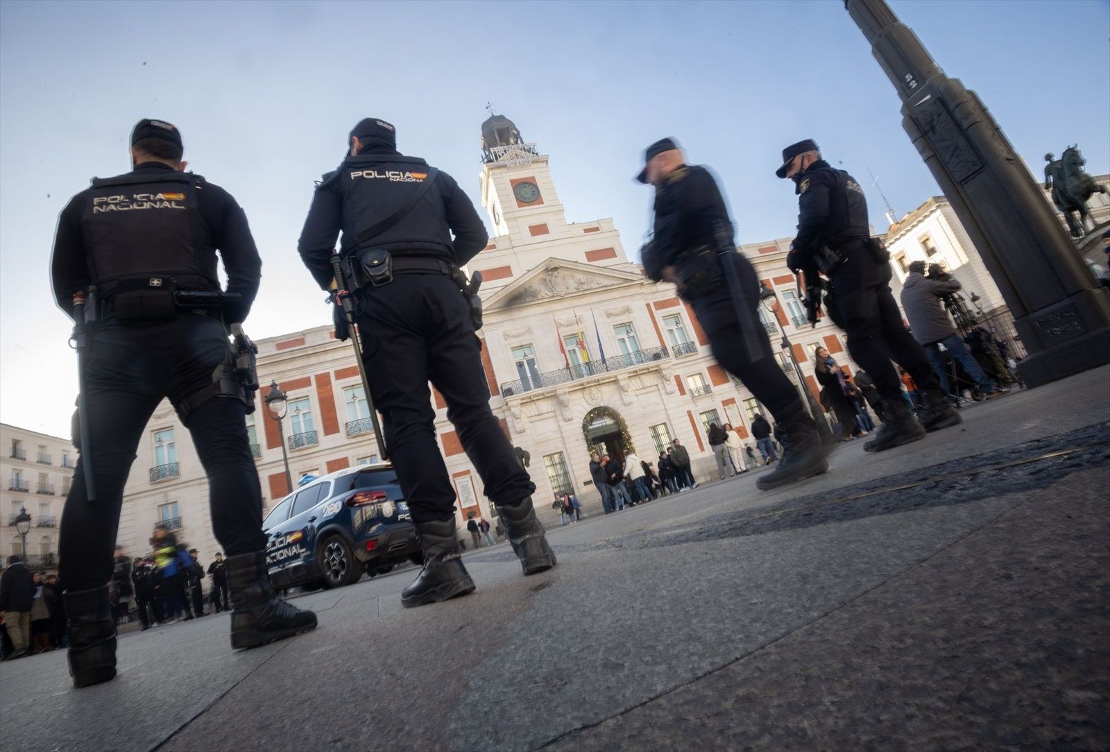 La Puerta del Sol se blinda con 500 policías que velarán por la seguridad de las preúvas y las uvas