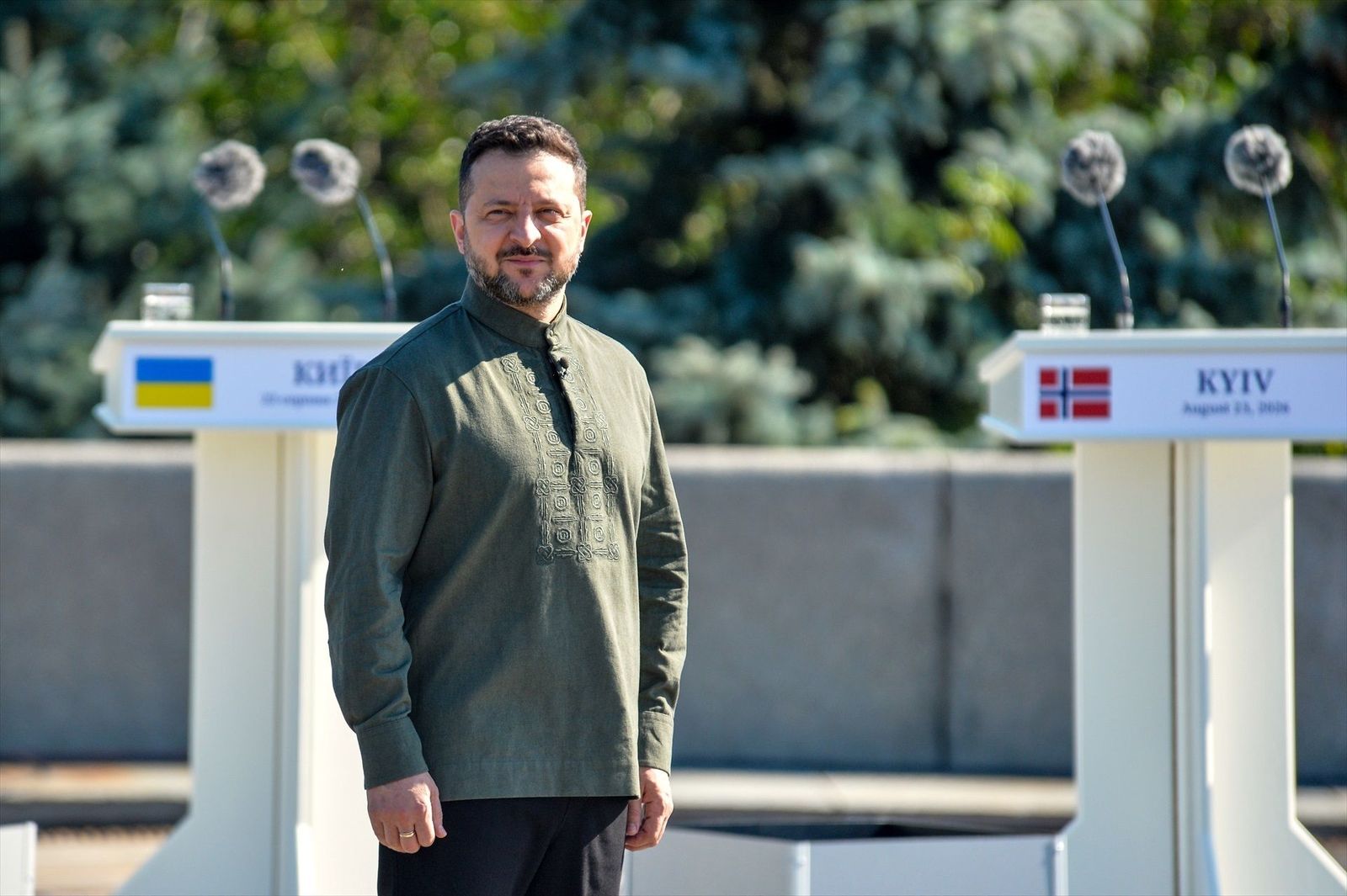 Zelenski llama a la unidad en el Día de la Independencia: "Ucrania no caerá, alcanzará la paz y saldrá adelante"