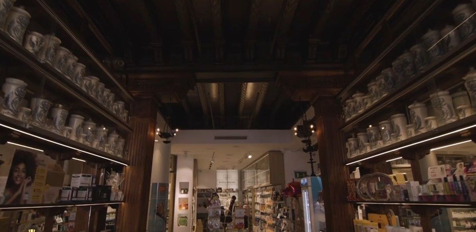 El comercio más antiguo de Madrid que cuenta con un pasadizo secreto