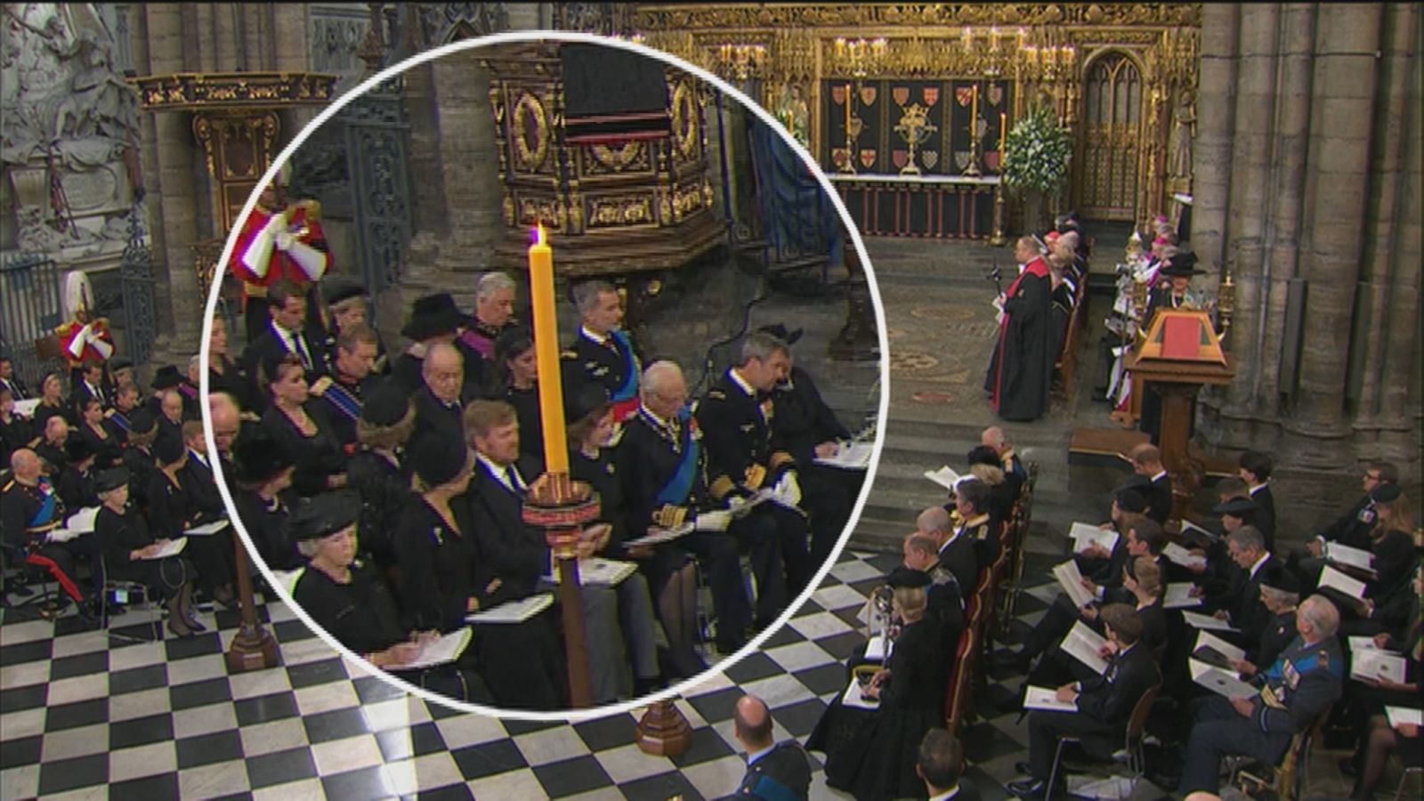 Los Reyes Felipe VI y Letizia, junto a los eméritos Juan Carlos I y Sofía en el funeral de Isabel II