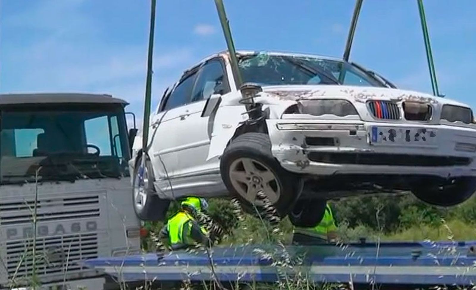 Mueren tres jóvenes tras caer su coche a un canal en Cartaya (Huelva)