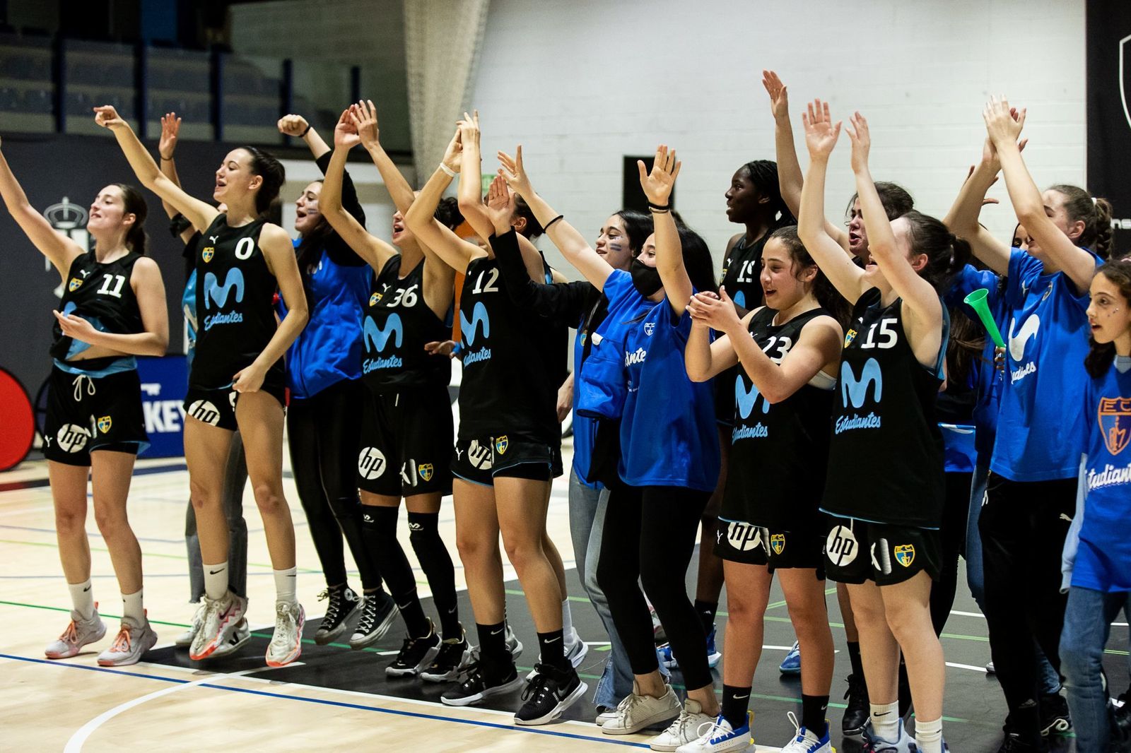 Equipo femenino de Movistar Estudiantes