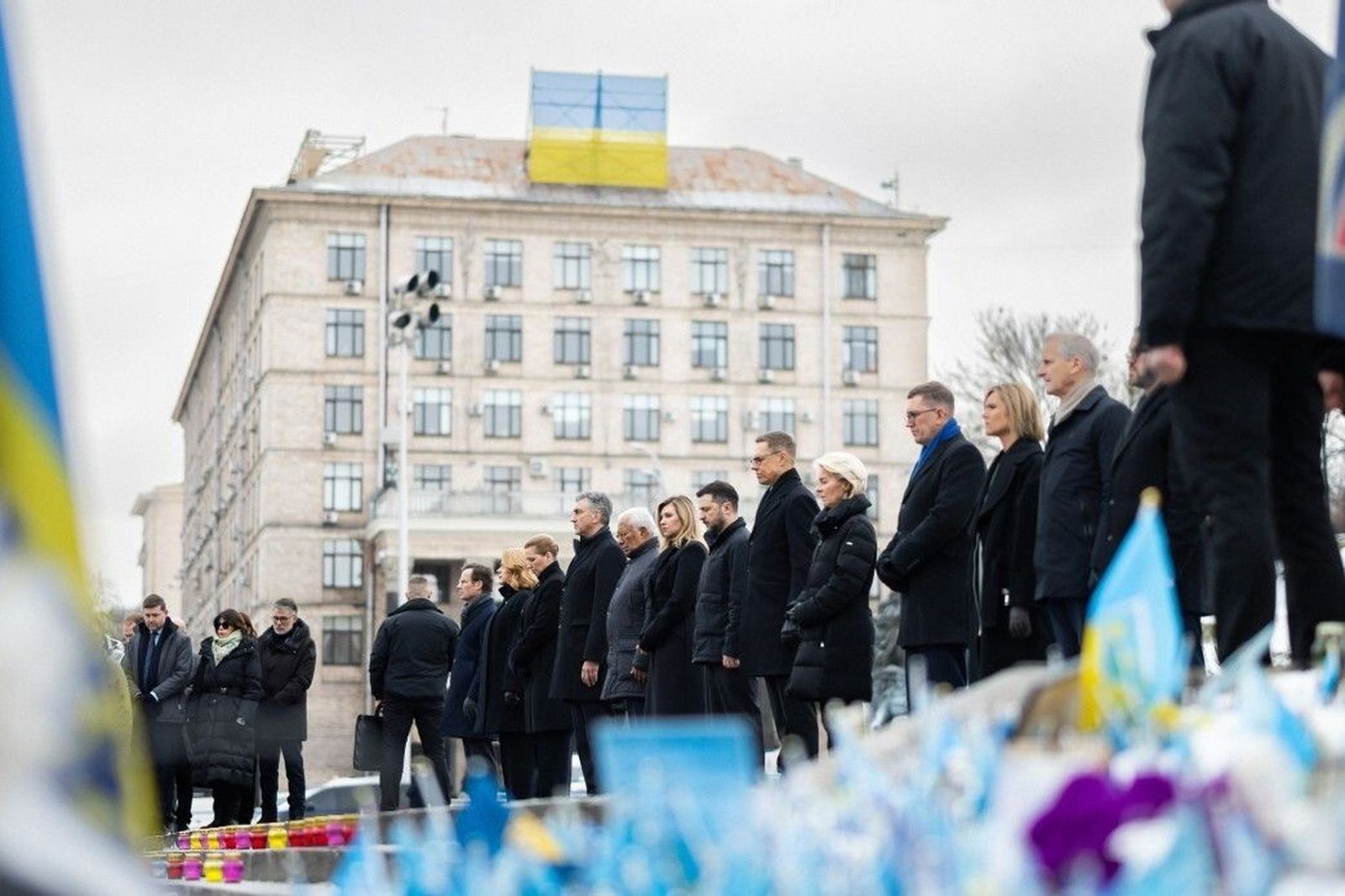 Actos de homenaje en Kiev recuerdan a las víctimas de Ucrania en el cuatro aniversario de la invasión rusa
