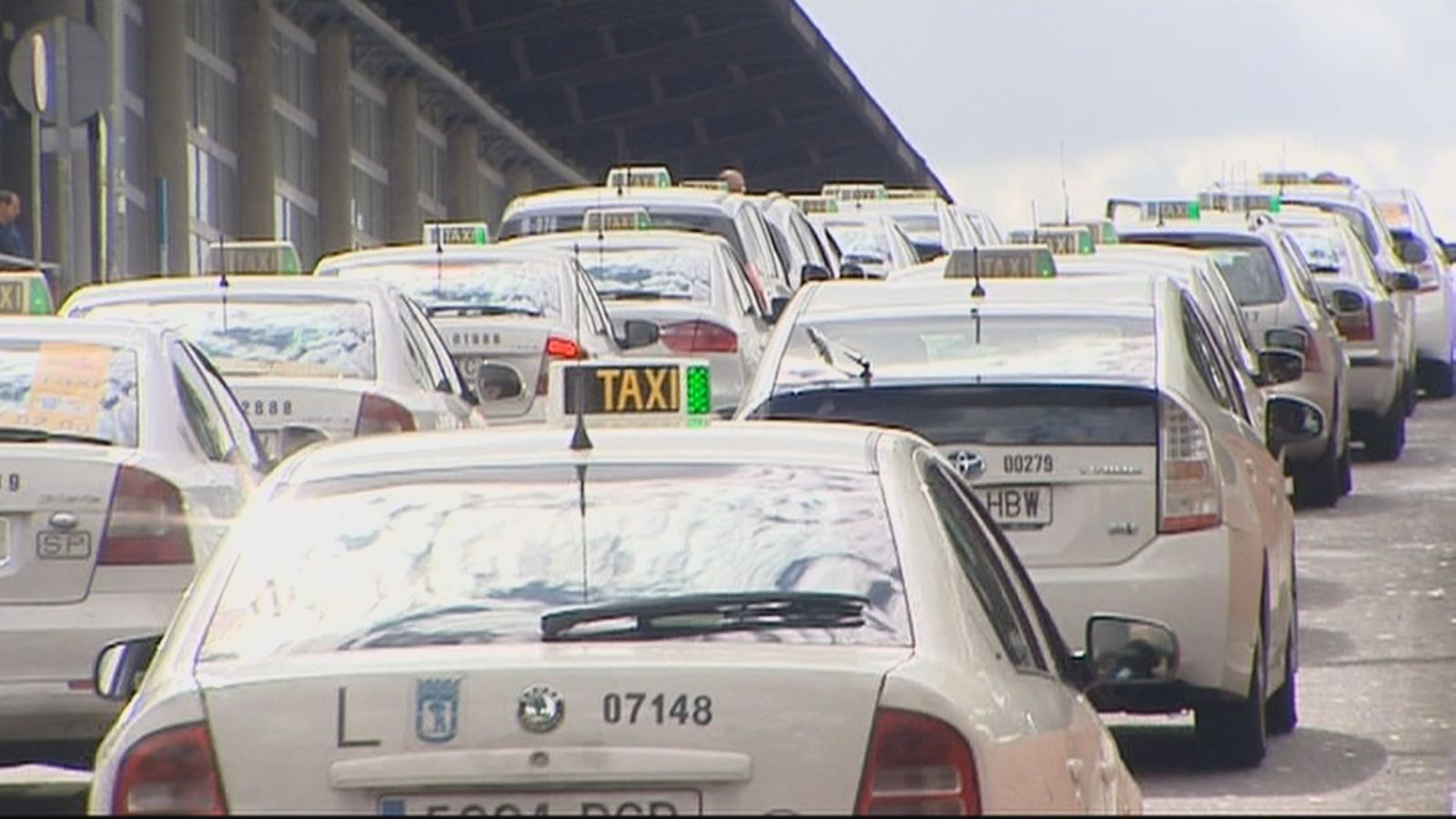 Bolsa de taxis en la estación de Atocha