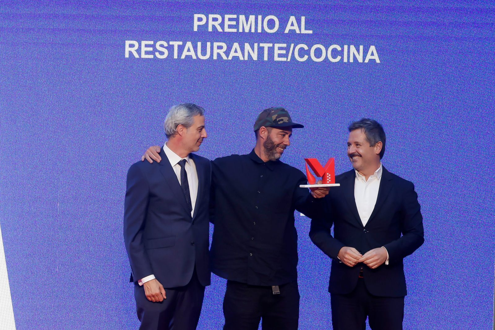 El chef Dani Ochoa, de Montia, recibe el premio a mejor restaurante de 2026 para la Academia Madrileña de Gastronomía