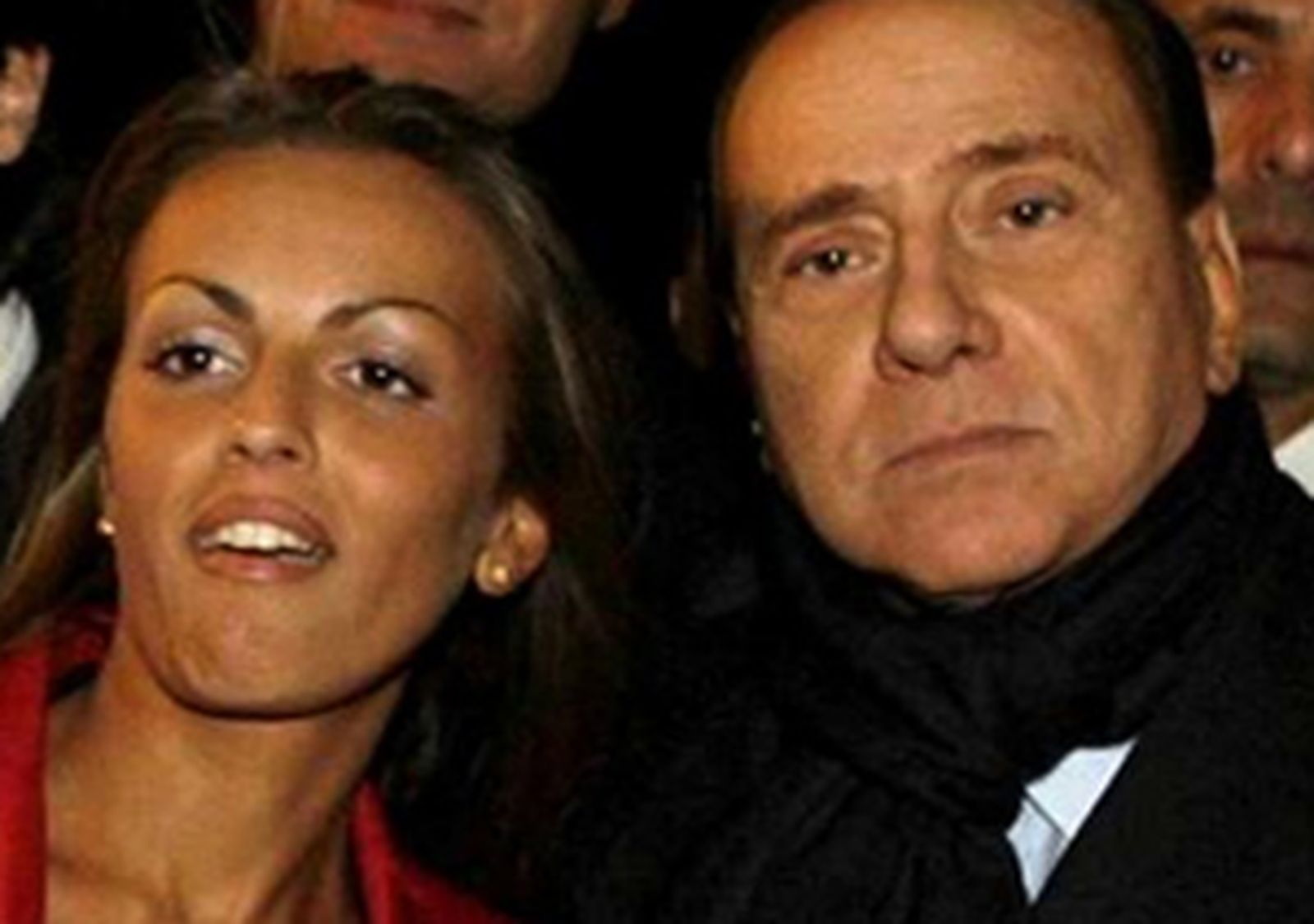 berlusconi300_novia