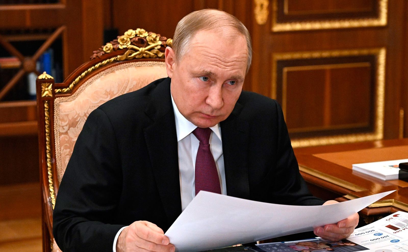 El presidente de la Federación Rusa, Vladímir Putin en su despacho del Kremlin